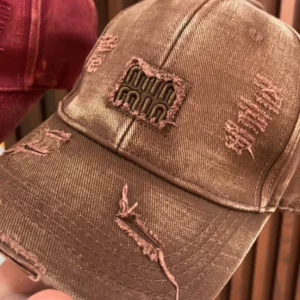 casquette miu miu